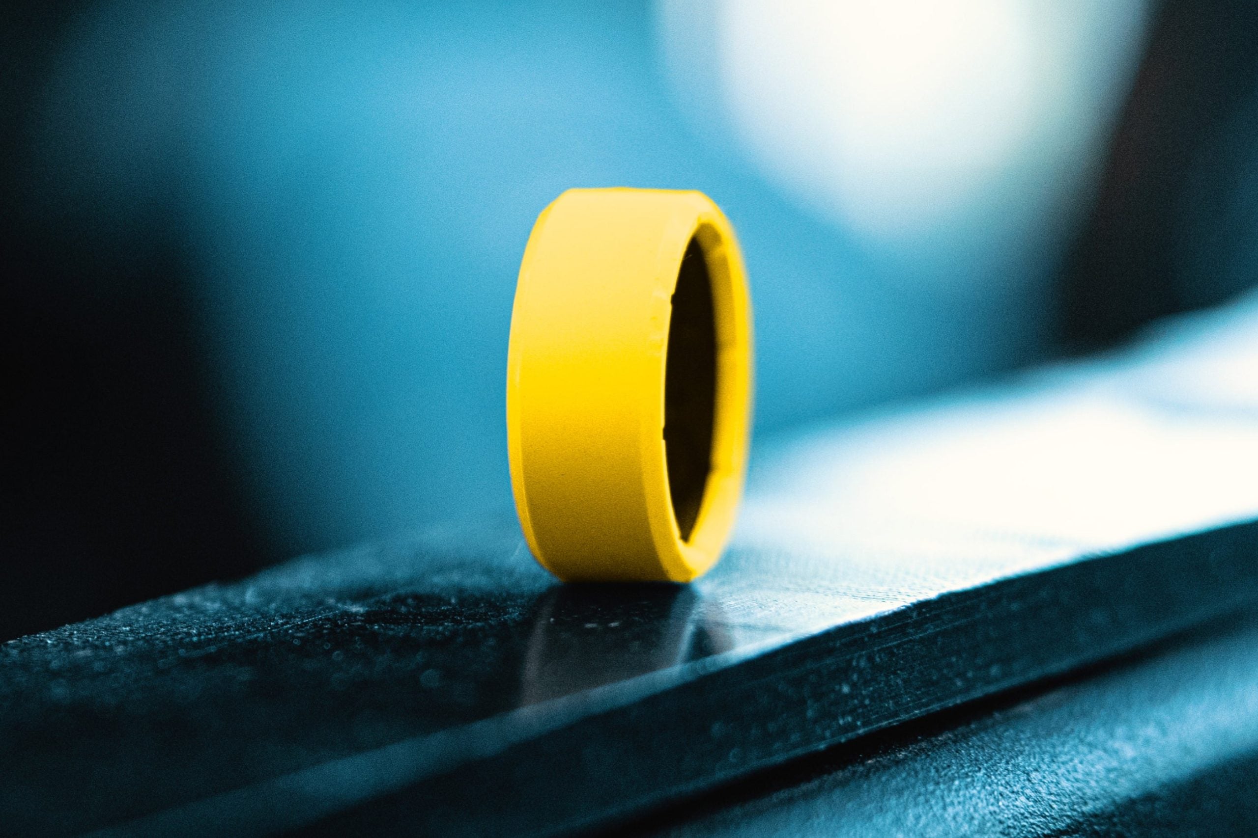 Zeus Pulse Yellow Thin Ring